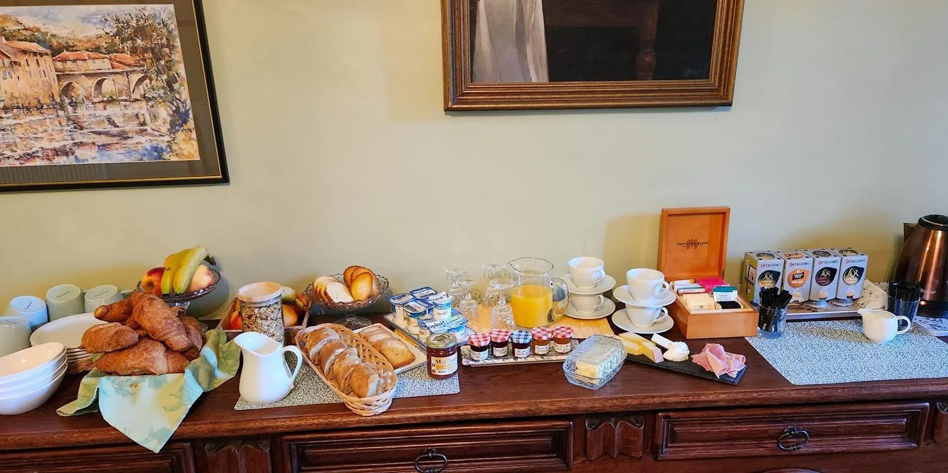 Bed & Breakfast La Pelisserie, Chambres D'Hotes Saint-Antonin-Noble-Val France